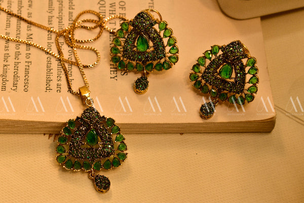 Beautiful Design Gold Plated Real Stones Necklace Set for Girls/Women