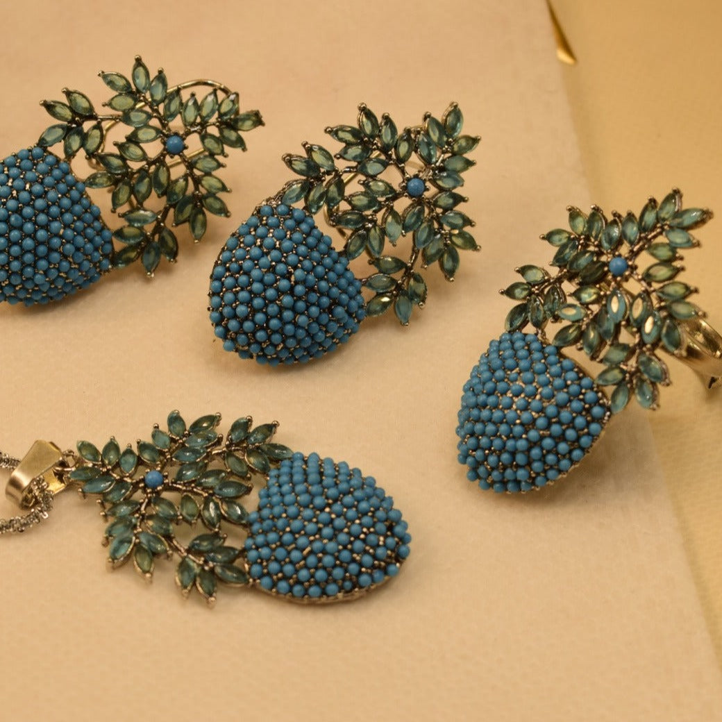 Elegant Fancy Design Crystal Stones Necklace Set for Girls/Women