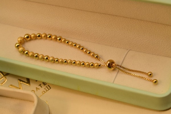 Elegant Stylish Design Golden/Silver Bracelet for Girls/Women