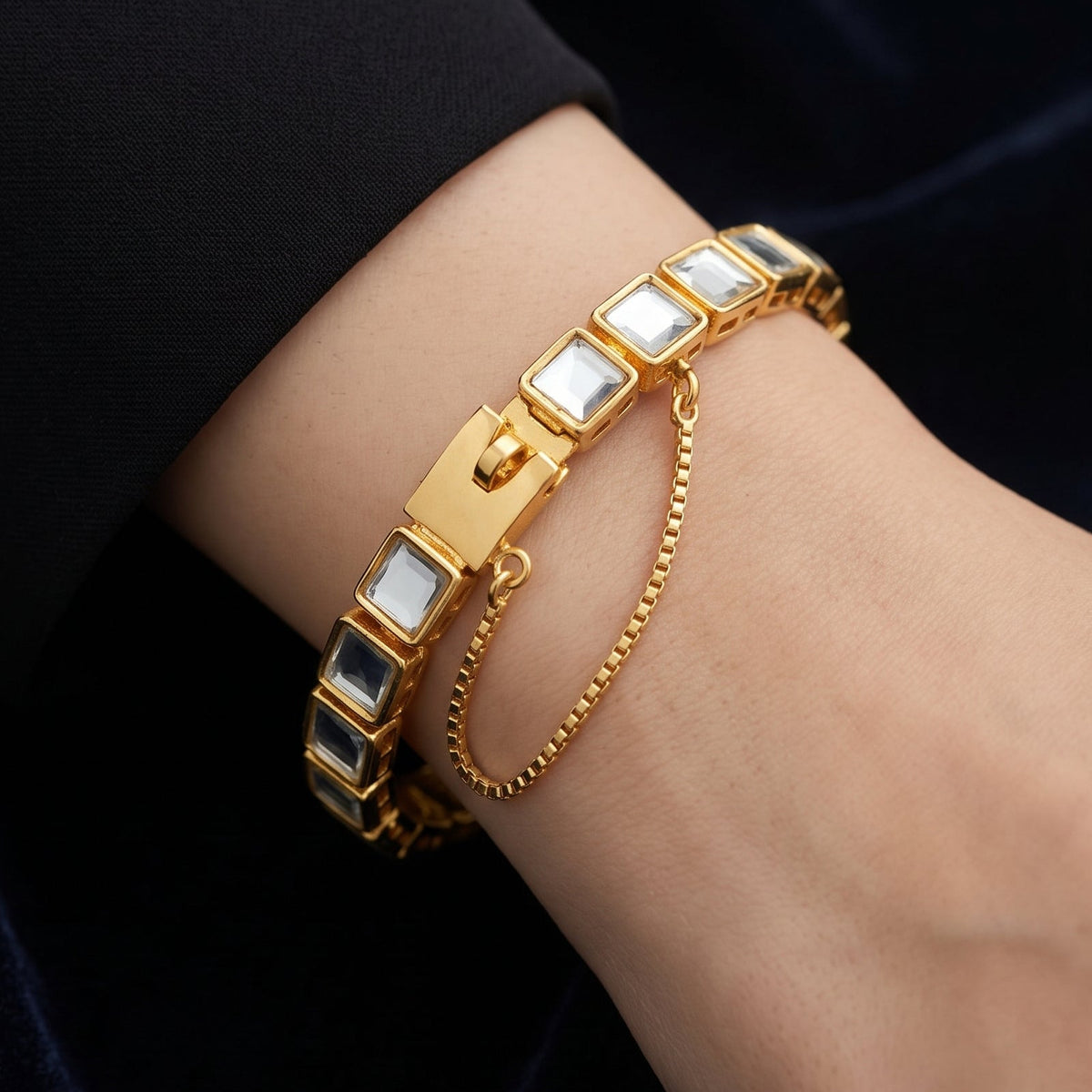 Dazzling Design Gold Plated Crystal Stones Bangle for Girls/Women