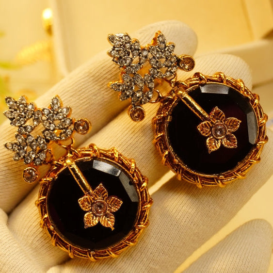 Gorgeous Design Gold Plated Crystal Stones Earrings For Girls/women