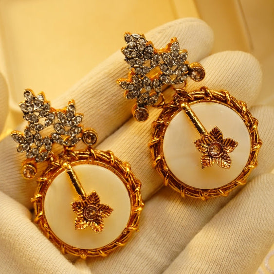 Gorgeous Design Gold Plated Crystal Stones Earrings For Girls/women
