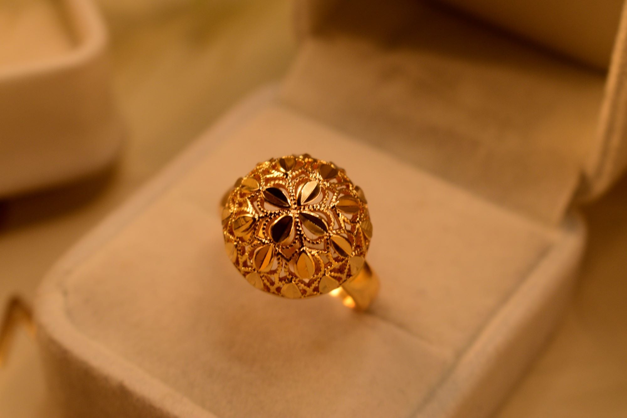 Dazzling Unique Design Gold Plated Ring For Girls/Women