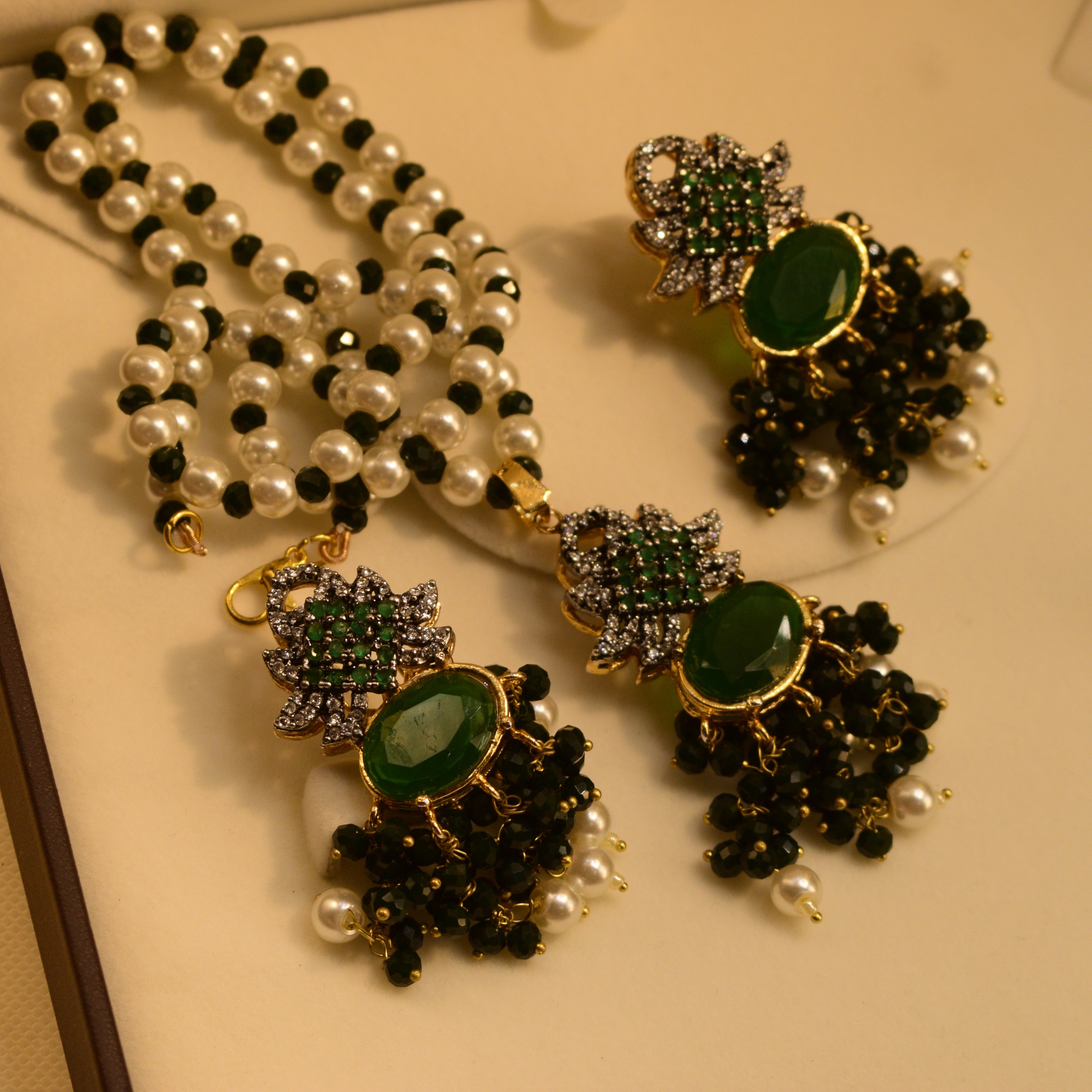 Luminous Design Gold Plated Crystal Stones Necklace Set for Girls/Women