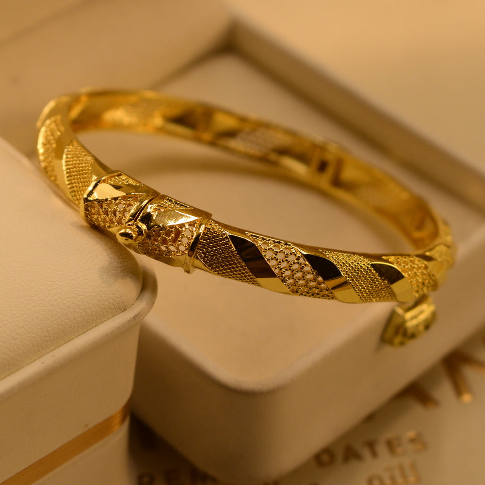 Fancy Unique Design Gold Plated Bangle for Girls/Women