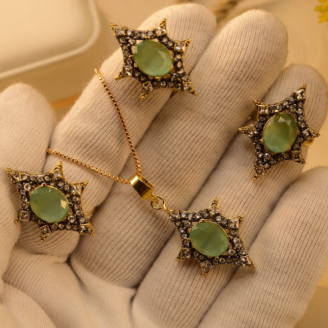 Gorgeous Design Gold Plated Crystal Stones Necklace Set for Girls/Women