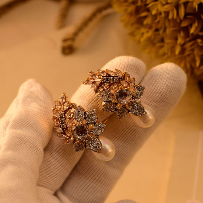Glamorous Design Gold Plated Crystal Stones Earrings For Girls/women