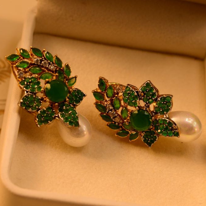 Glamorous Design Gold Plated Crystal Stones Earrings For Girls/women