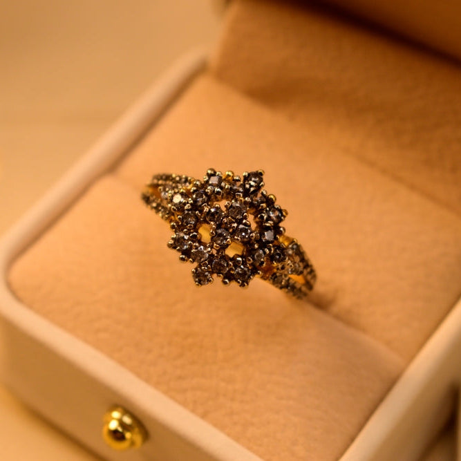 Glamorous Design Gold Plated Crystal Stones Ring For Girls/Women