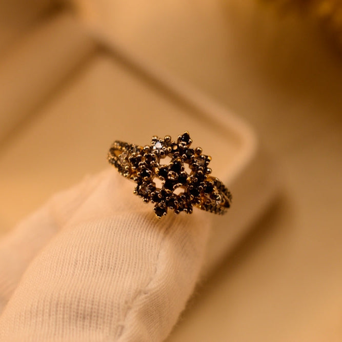 Glamorous Design Gold Plated Crystal Stones Ring For Girls/Women