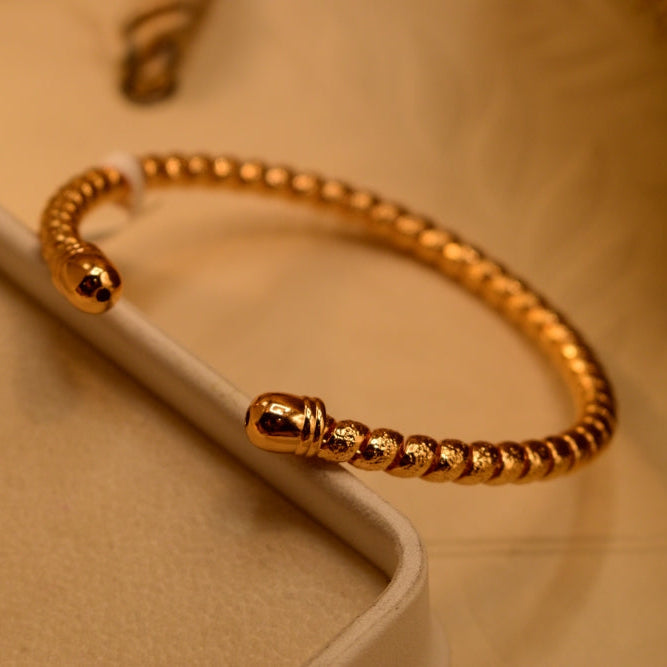 Luxury Unique Design Gold Plated Bangle for Girls/Women