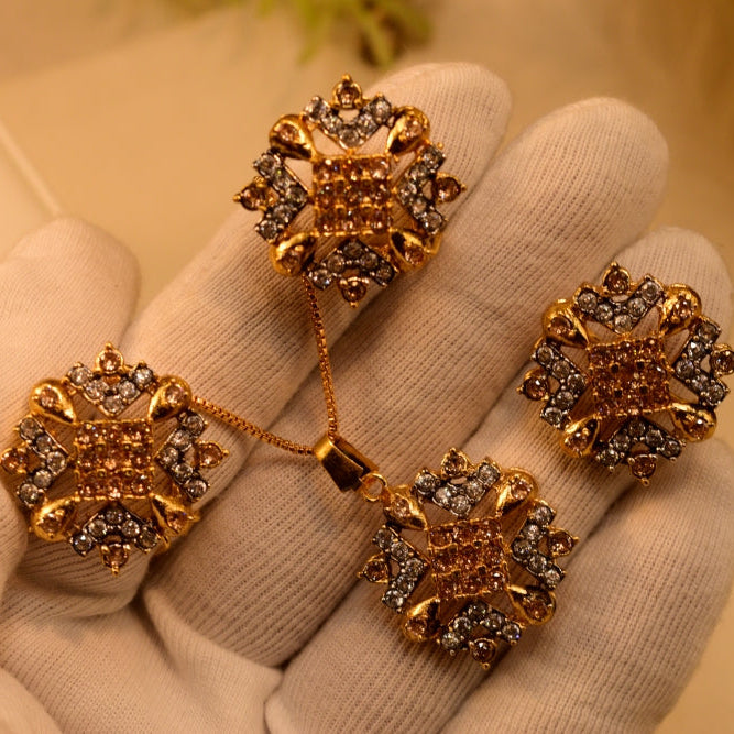 Charming Design Gold Plated Crystal Stones Necklace Set for Girls/Women