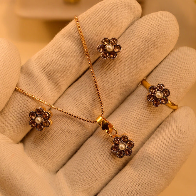 Beautiful Design Gold Plated Crystal Stones Necklace Set for Girls/Women