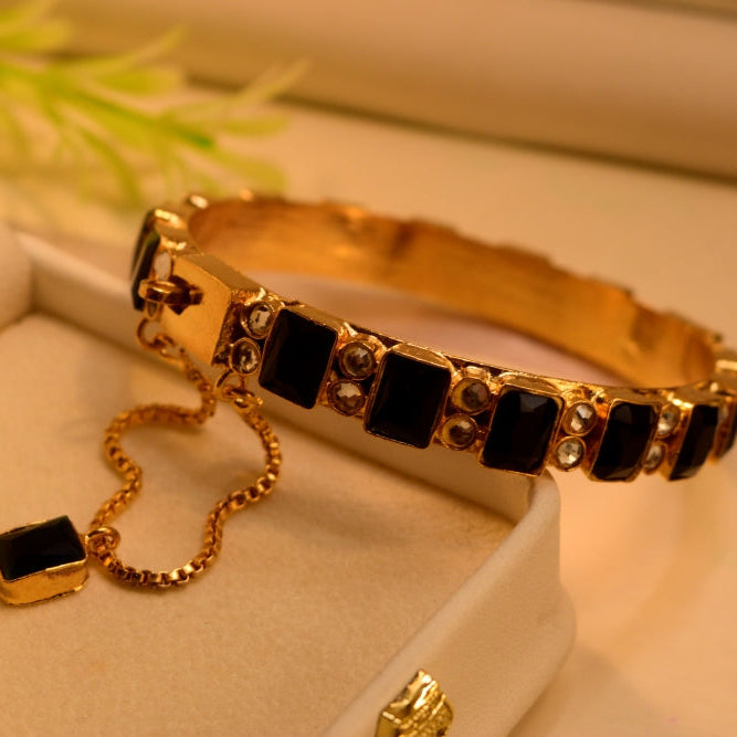 Sparkling Design Gold Plated Crystal Stones Bangle for Girls/Women