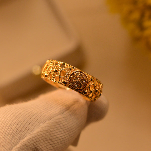 Luminous Design Gold Plated Crystal Stones Ring For Girls/Women