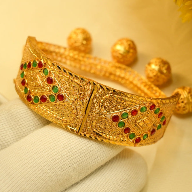 Beautiful Design Gold Plated Crystal Stones Bracelet For Girls/Women