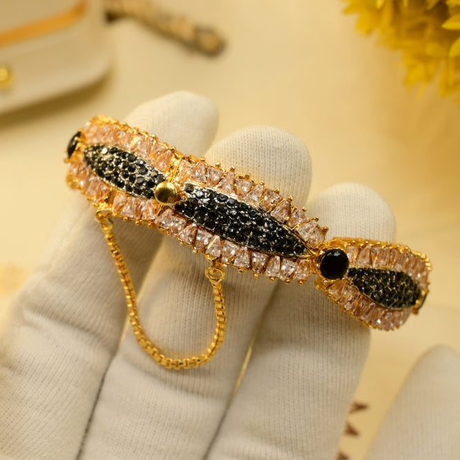 Luxury Design Gold Plated Crystal Stones Bangle for Girls/Women
