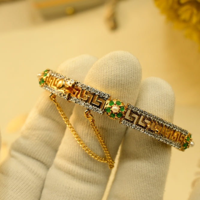 Gorgeous Unique Design Gold Plated Crystal Stones Bangle for Girls/Women