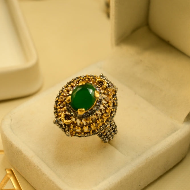 Dazzling Unique Design Gold Plated Crystal Stones Ring For Girls/women