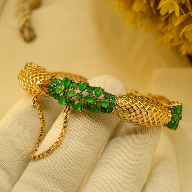 Sparkling Unique Design Gold Plated Crystal Stones Bangle for Girls/Women