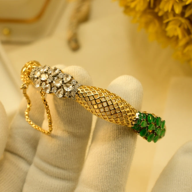 Sparkling Unique Design Gold Plated Crystal Stones Bangle for Girls/Women