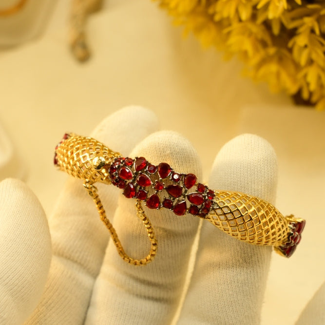 Sparkling Unique Design Gold Plated Crystal Stones Bangle for Girls/Women