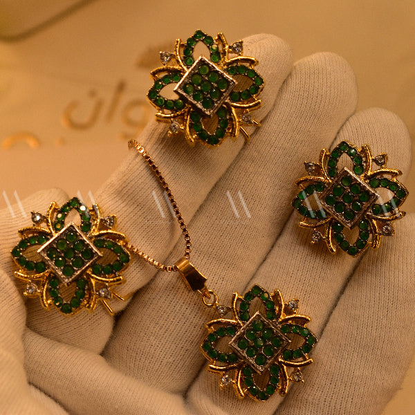 Elegant Design Gold Plated Real Stones Necklace Set for Girls/Women