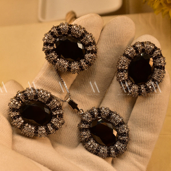 Glamorous Design Silver Plated Real Stones Necklace Set For Girls/Women