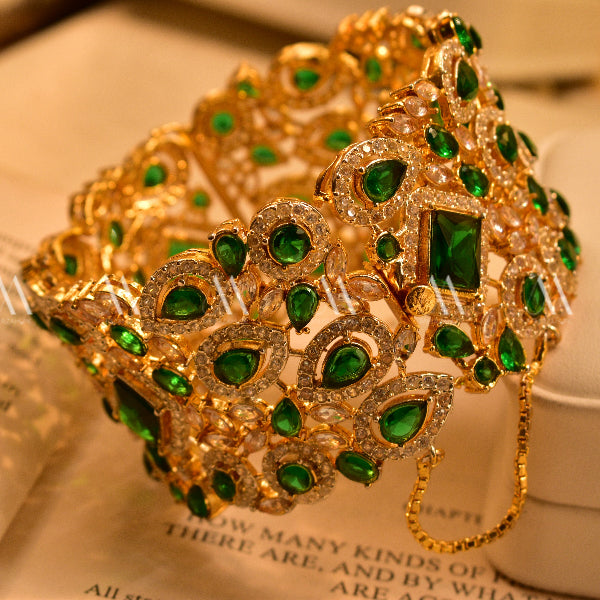 Elegant Design Gold Plated Real Stones Bangle for Girls/Women