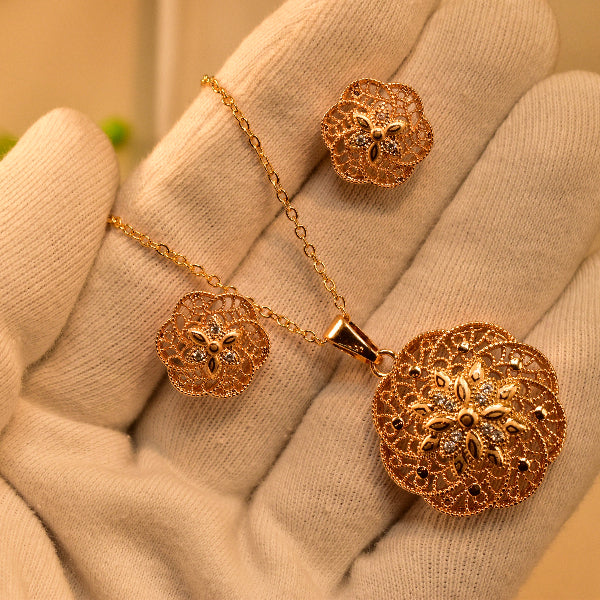 Luxury Design Gold Plated Crystal Stones Necklace Set for Girls/Women