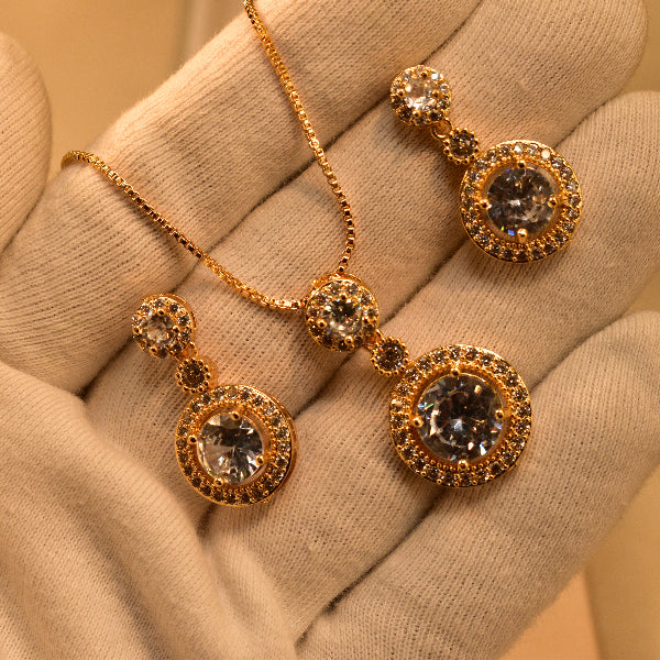 Glamorous Design Gold Plated Real Stones Necklace Set for Girls/Women