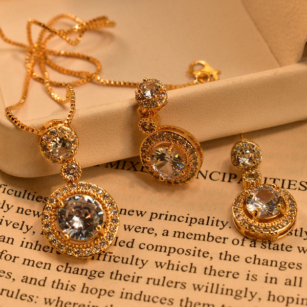 Glamorous Design Gold Plated Real Stones Necklace Set for Girls/Women
