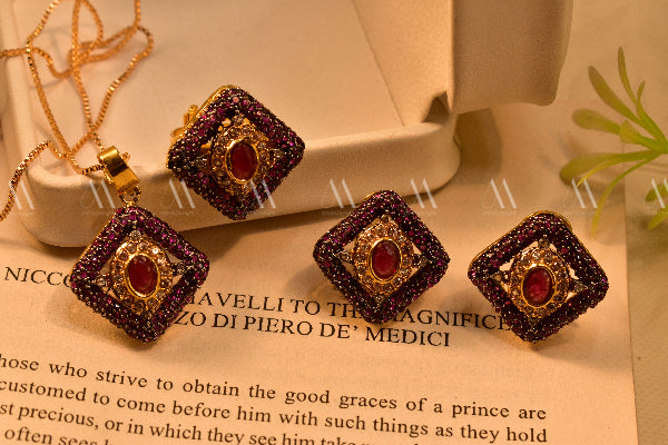 Fancy Design Gold Plated Real Stones Necklace Set for Girls/Women