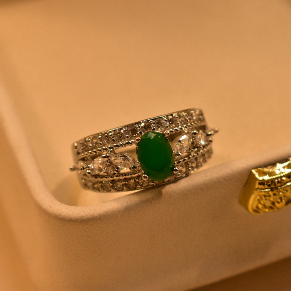 Glamorous Design Silver Plated Crystal Stones Ring For Girls/Women