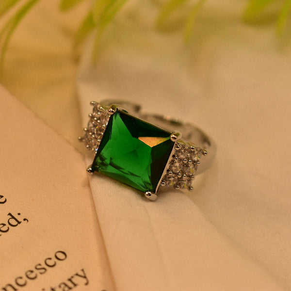 Fancy Design Silver Plated Crystal Stones Ring For Girls/Women