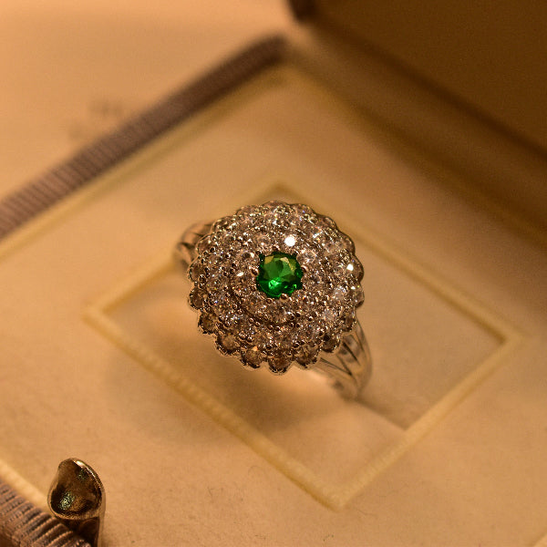 Gorgeous Design Silver Plated Crystal Stones Ring For Girls/Women