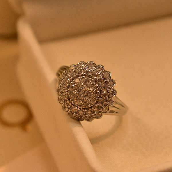 Gorgeous Design Silver Plated Crystal Stones Ring For Girls/Women