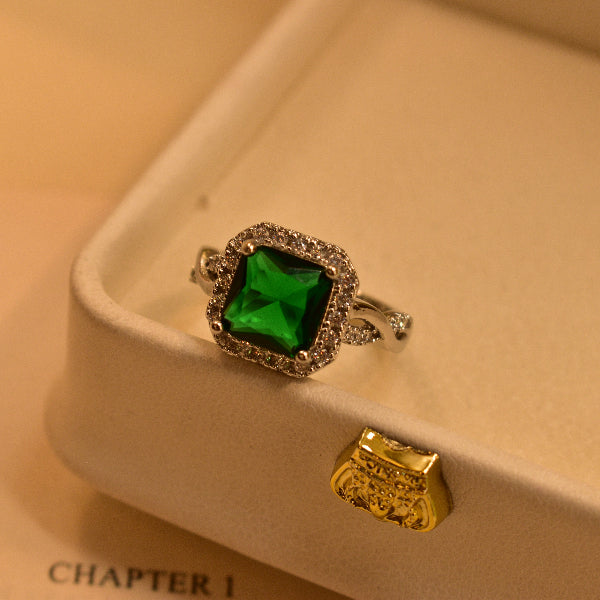 Glamorous Cubic Design Silver Plated Crystal Stones Ring For Girls/Women