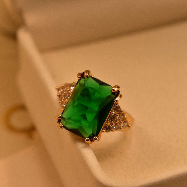 Glamorous Cubic Design Gold Plated Crystal Stone Ring For Girls/Women