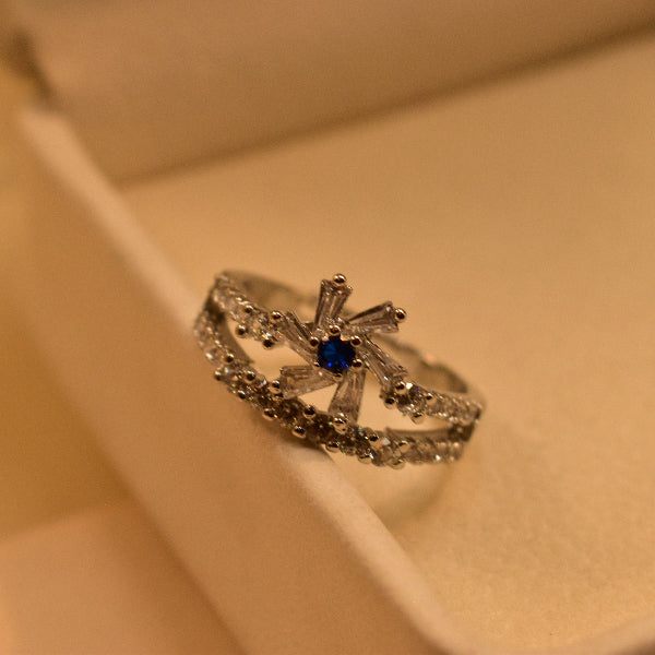 Gorgeous Design Silver Plated Crystal Stone Ring For Girls/Women