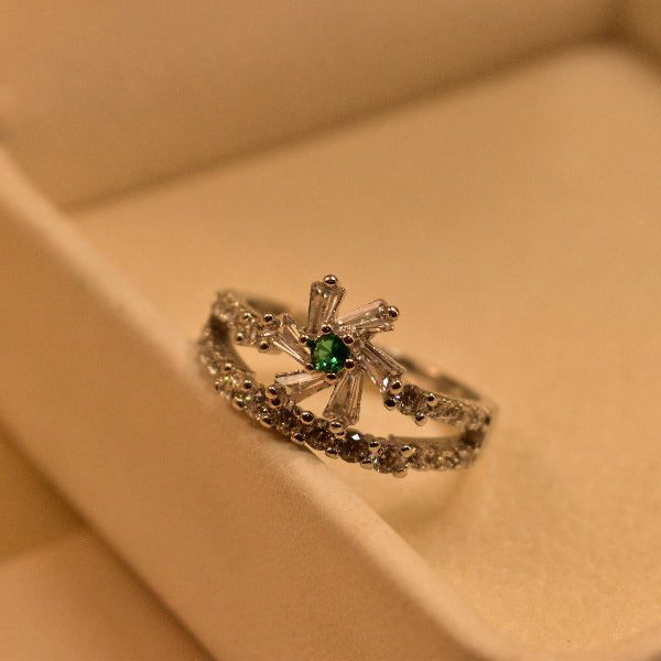 Gorgeous Design Silver Plated Crystal Stone Ring For Girls/Women