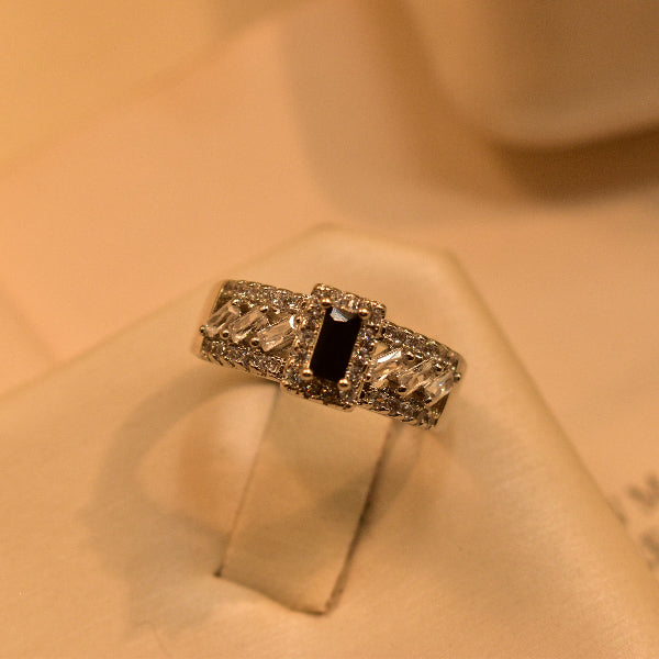 Unique Design Silver Plated Crystal Stone Ring For Girls/Women