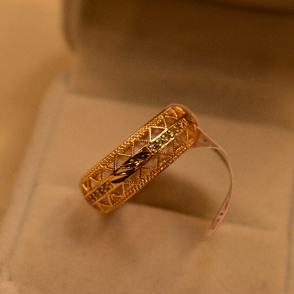 Glamorous Design Gold Plated Crystal Stone Ring For Girls/Women