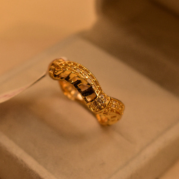 Beautiful Design Gold Plated Crystal Stone Ring For Girls/Women