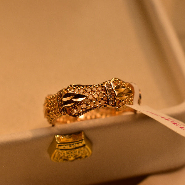 Glamorous Design Gold Plated Crystal Stone Ring For Girls/Women