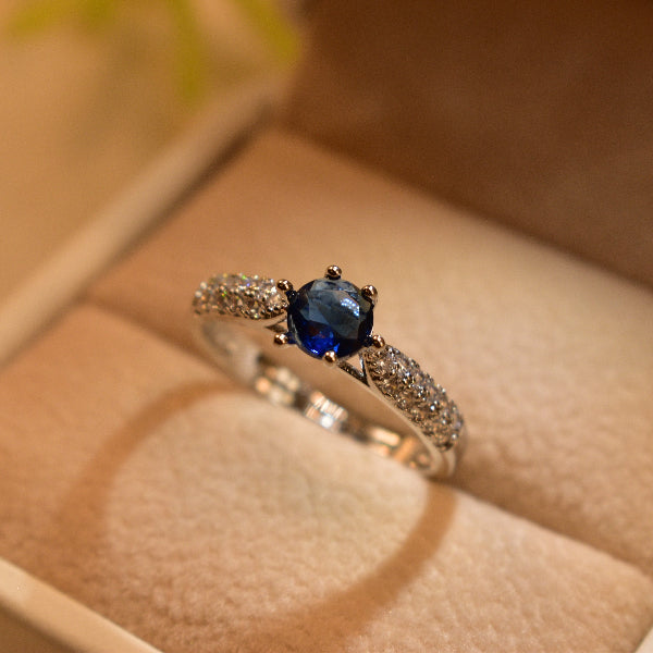 Fancy Design Silver Plated Real Stones Ring For Girls/Women