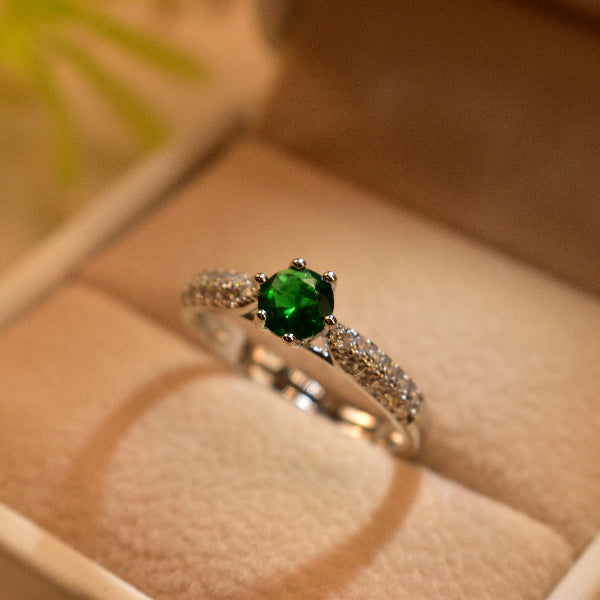 Fancy Design Silver Plated Real Stones Ring For Girls/Women