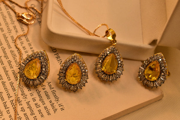 Fancy Design Gold Plated Real Stones Necklace Set for Girls/Women