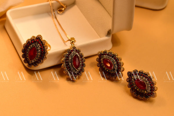 Glamorous Design Gold Plated Real Stones Necklace Set for Girls/Women