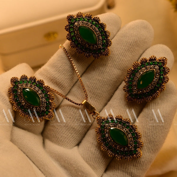 Glamorous Design Gold Plated Real Stones Necklace Set for Girls/Women